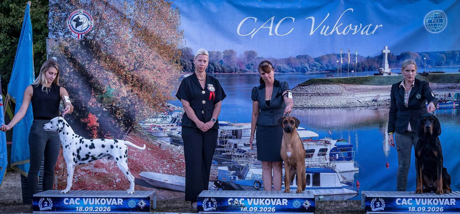 Rhodéský ridgeback Arte Cassari na pódiu Best of Group, CAC Vukovar 2026